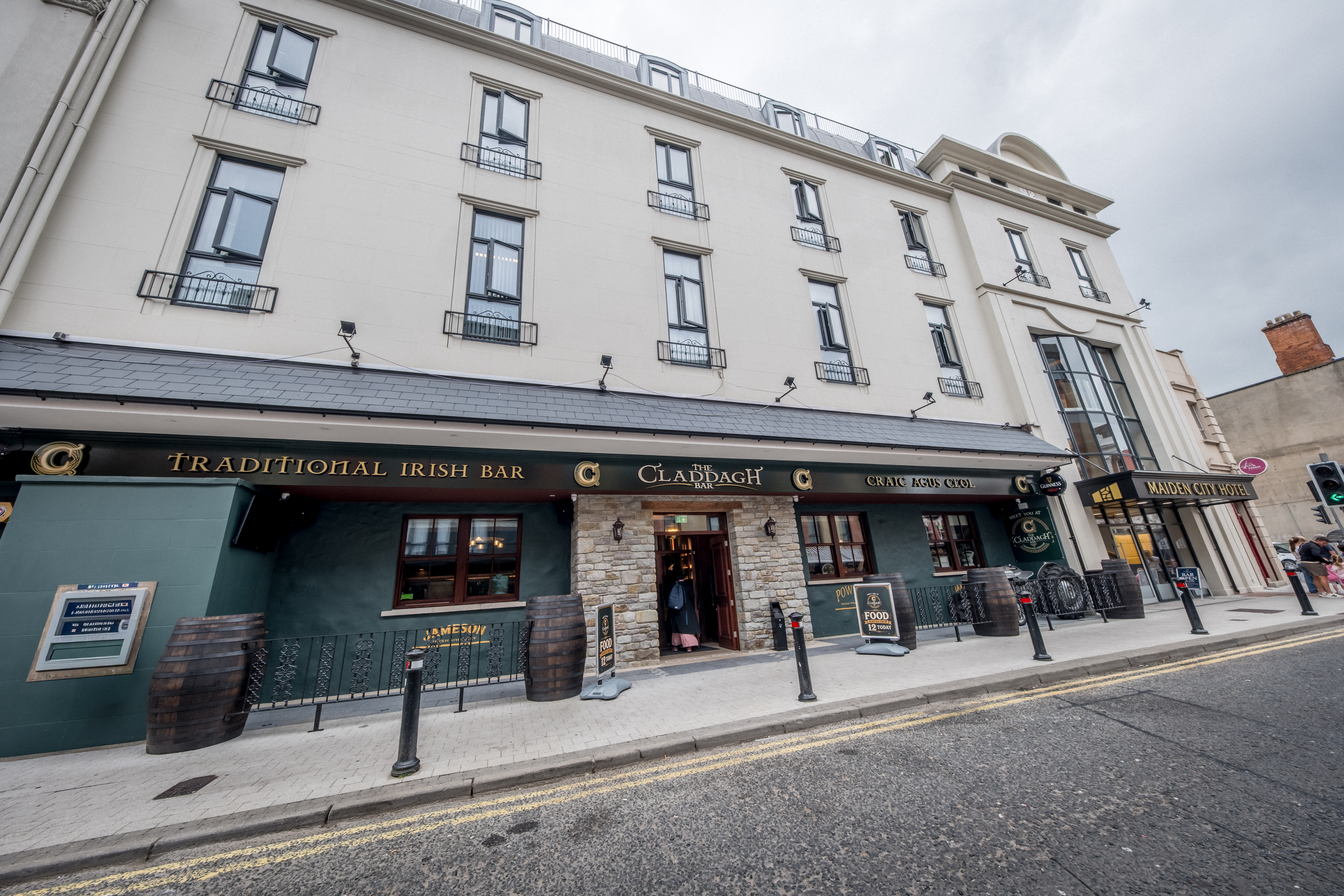 The Claddagh Bar